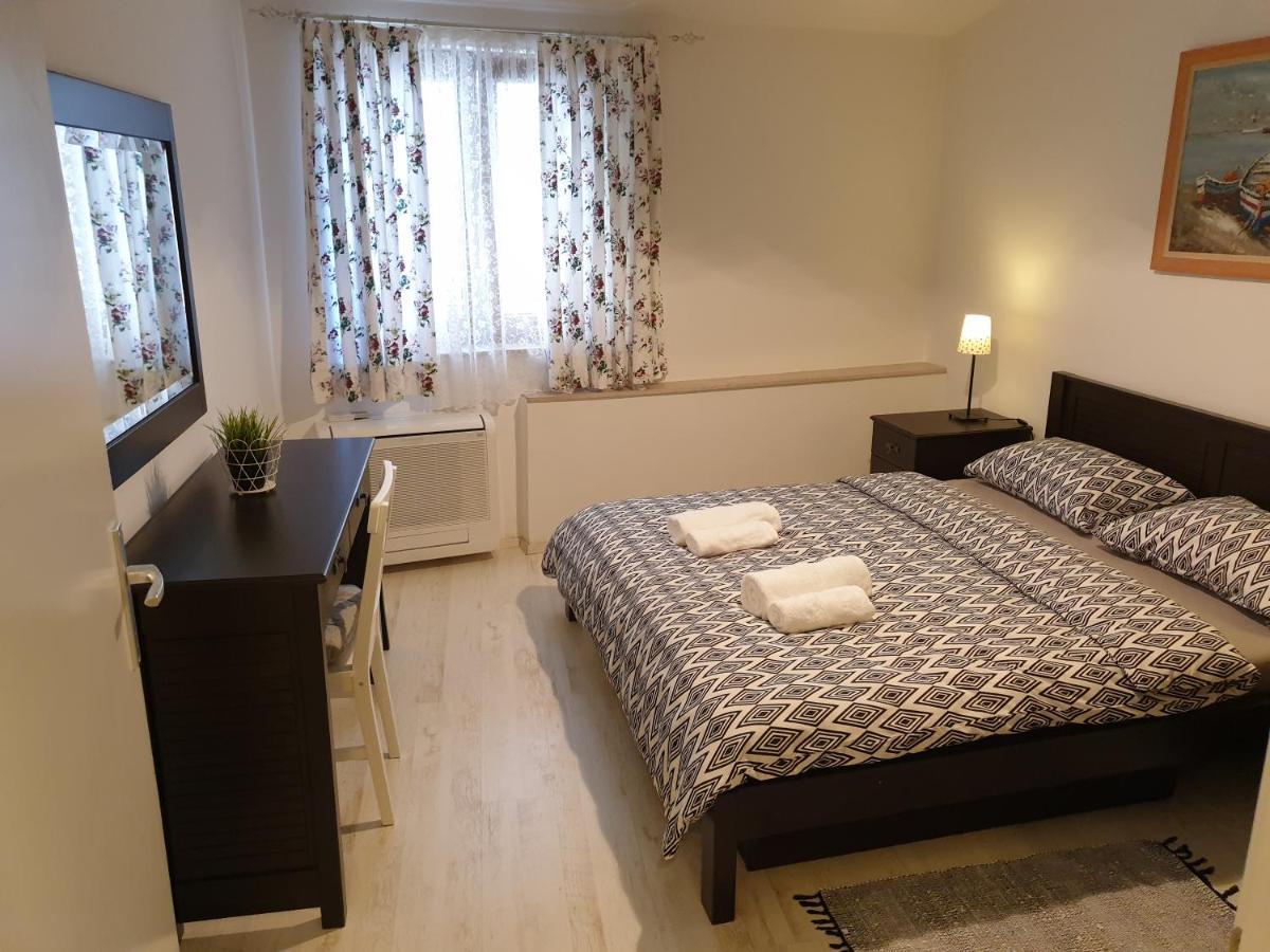 Apartment Old Town Umag Exterior photo