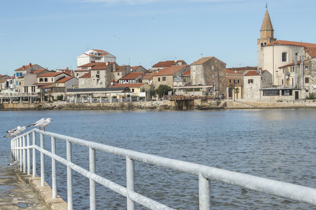 Apartment Old Town Umag Exterior photo