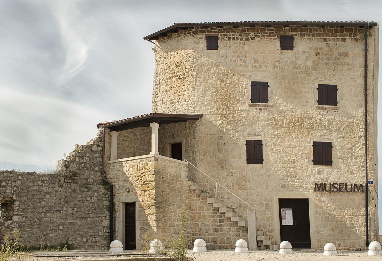 Apartment Old Town Umag Exterior photo